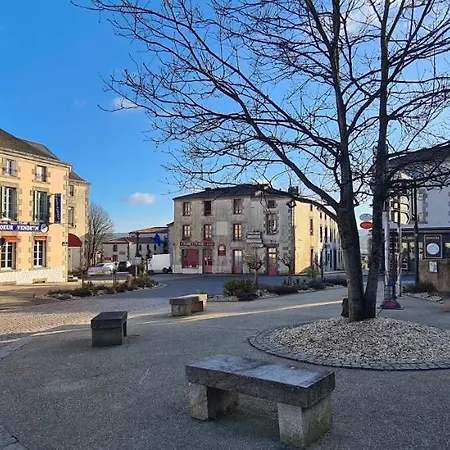 L'udon-thani De Groupe A 4 Min Du Puy Du Fou Apartment Les Epesses