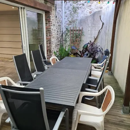 Apartman Udon-thani De Groupe A 4 Min Du Puy Du Fou Les Épesses