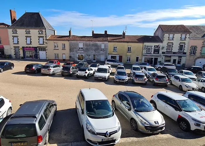 Udon-thani De Groupe A 4 Min Du Puy Du Fou * Les Épesses